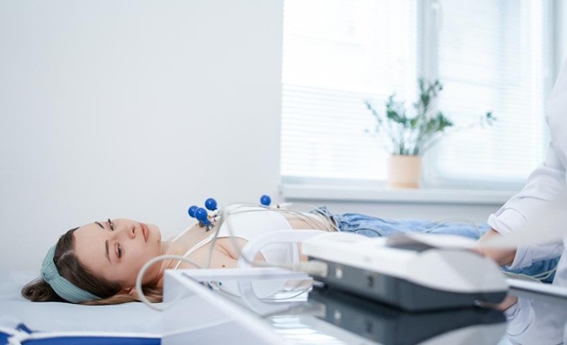 Чем занимается кардиолог и почему важно его посетить?
Чем занимается кардиолог и почему важно его посетить?