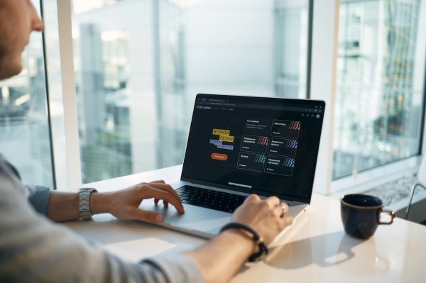 Яндекс представил тренажер для разработчиков и аналитиков CodeRun Яндекс представил тренажер для разработчиков и аналитиков CodeRun